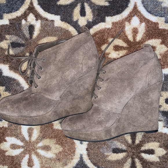 Jessica Simpson Catcher Suede Wedge Booties - Picture 13 of 15